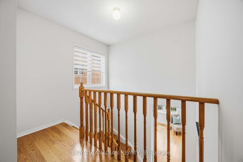 Photo 33 at 137 Stokely Crescent, Downtown Whitby, Whitby