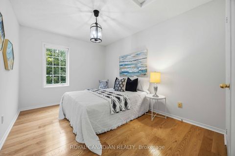 Photo 34 at 137 Stokely Crescent, Downtown Whitby, Whitby