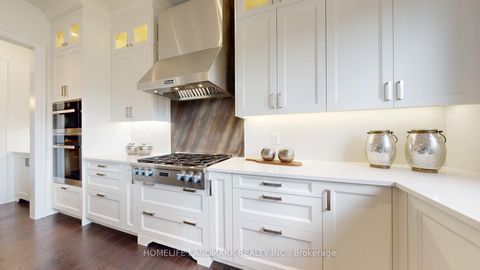 Photo 17 at 402 Farrell Road, Patterson, Vaughan