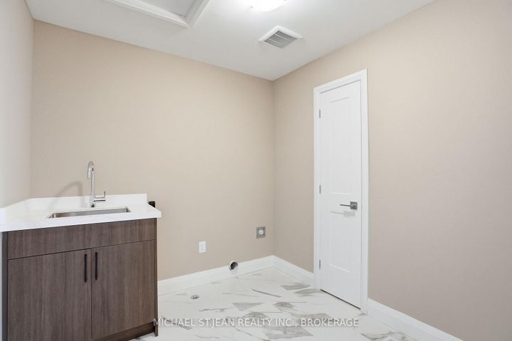 Photo 34 at Lot 7 Klein Circle, Ancaster, Hamilton