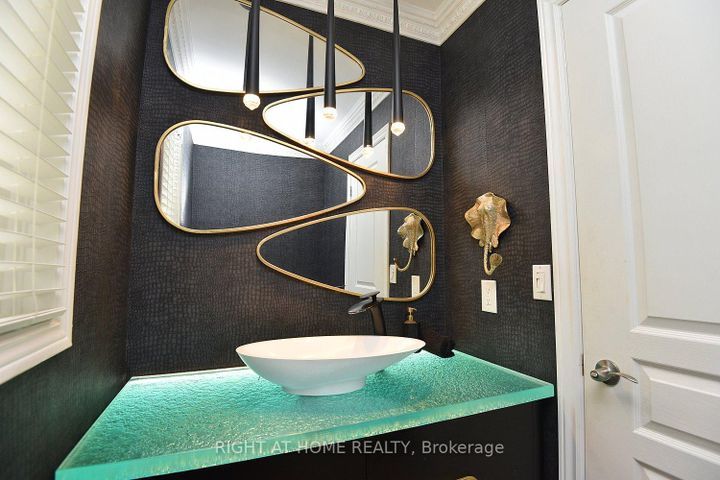Photo 15 at 4299 Lakeshore Road, Shoreacres, Burlington