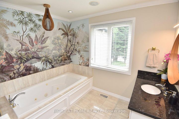 Photo 24 at 4299 Lakeshore Road, Shoreacres, Burlington