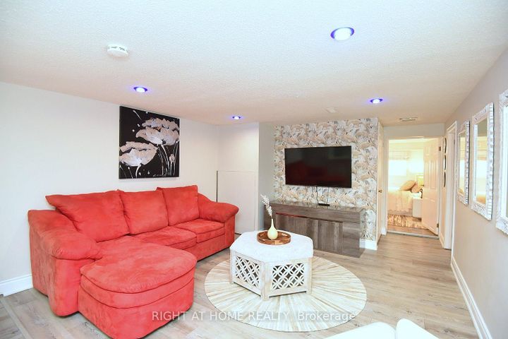 Photo 30 at 4299 Lakeshore Road, Shoreacres, Burlington