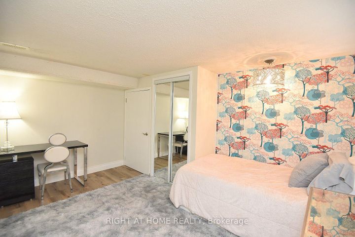 Photo 32 at 4299 Lakeshore Road, Shoreacres, Burlington