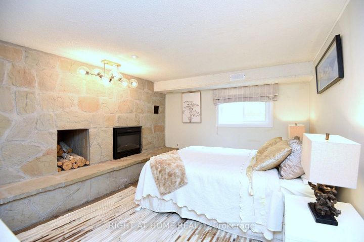 Photo 33 at 4299 Lakeshore Road, Shoreacres, Burlington