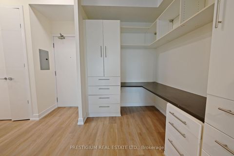 Photo 6 at 611 - 66 Portland Street, Waterfront Communities C1, Toronto
