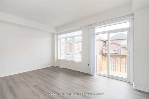 Photo 9 at 2282 Grainger Loop Crescent, Alcona, Innisfil