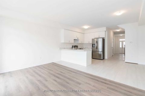 Photo 11 at 2282 Grainger Loop Crescent, Alcona, Innisfil