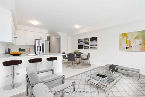 Photo 13 at 2282 Grainger Loop Crescent, Alcona, Innisfil