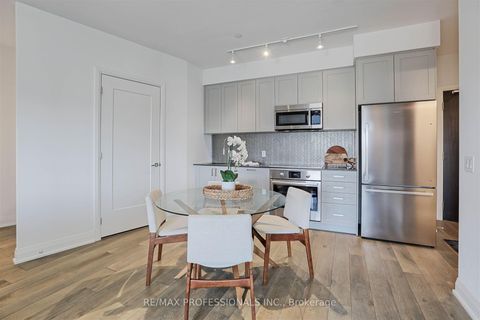 Photo 9 at 907 - 293 The Kingsway, Humber Valley, Toronto