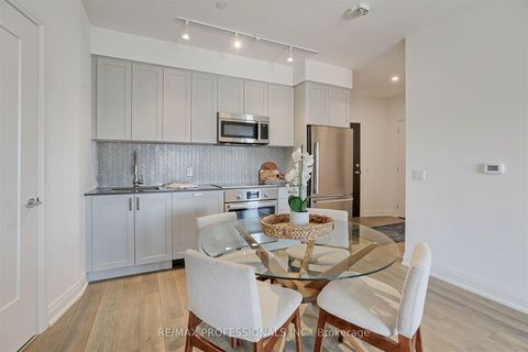 Photo 11 at 907 - 293 The Kingsway, Humber Valley, Toronto