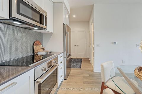 Photo 13 at 907 - 293 The Kingsway, Humber Valley, Toronto