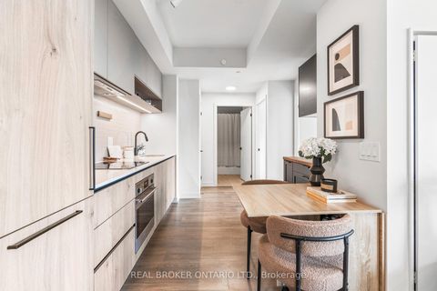 Photo 5 at 902 - 181 Sterling Road, Dufferin Grove, Toronto
