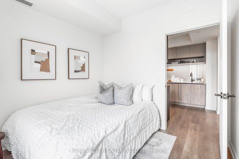 Photo 17 at 902 - 181 Sterling Road, Dufferin Grove, Toronto