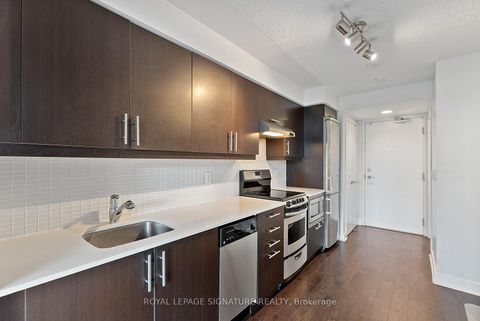 Photo 2 at 718 - 320 Richmond Street E, Moss Park, Toronto