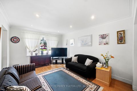 Photo 4 at 1101 Warden Avenue, Maryvale, Toronto