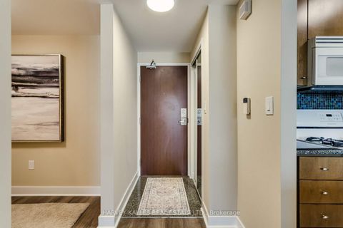 Photo 3 at 3808 - 35 Mariner Terrace, Waterfront Communities C1, Toronto