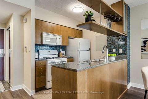 Photo 8 at 3808 - 35 Mariner Terrace, Waterfront Communities C1, Toronto