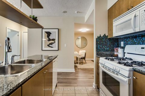 Photo 11 at 3808 - 35 Mariner Terrace, Waterfront Communities C1, Toronto
