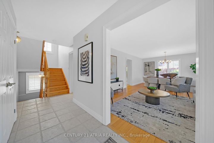 Photo 11 at 543 Queens Drive, Rustic, Toronto