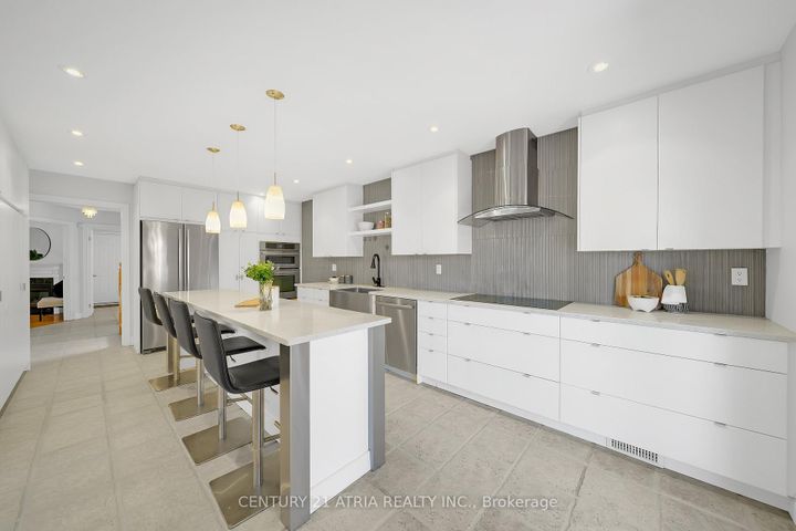 Photo 14 at 543 Queens Drive, Rustic, Toronto