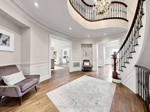 Photo 4 at 208 Carmichael Avenue, Nortown, Toronto
