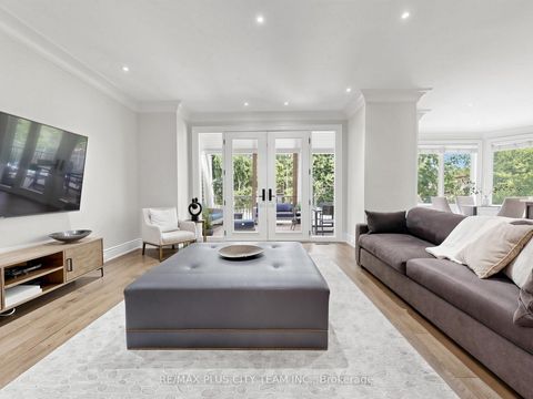 Photo 17 at 208 Carmichael Avenue, Nortown, Toronto