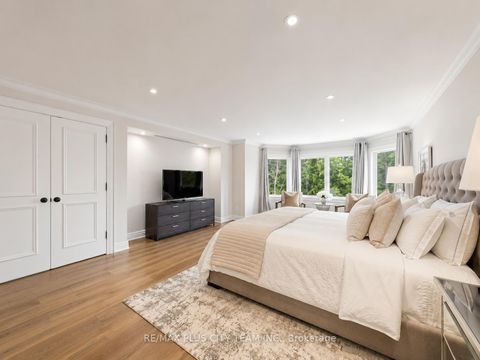 Photo 22 at 208 Carmichael Avenue, Nortown, Toronto