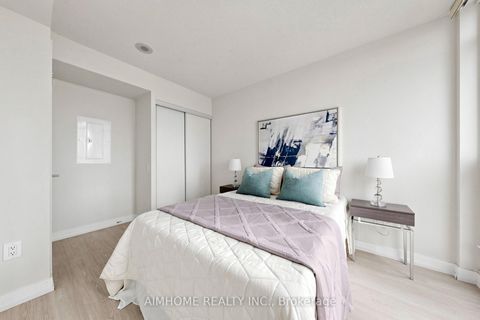Photo 19 at 921 - 19 Singer Court, Bayview Village, Toronto