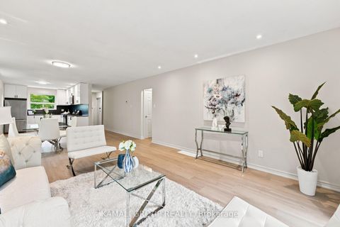 Photo 5 at 23 Greenwin Village Road, Newtonbrook West, Toronto