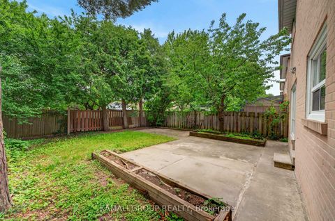 Photo 33 at 23 Greenwin Village Road, Newtonbrook West, Toronto