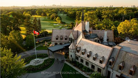 Photo 16 at 10 Woodmere Court, Humber Valley, Toronto