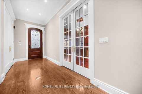 Photo 3 at 210 St Leonards Avenue, York Mills, Toronto