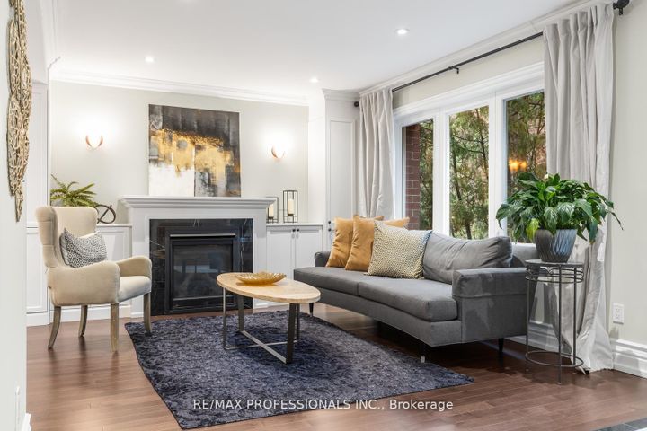 Photo 4 at 164 Morningside Avenue, Swansea, Toronto