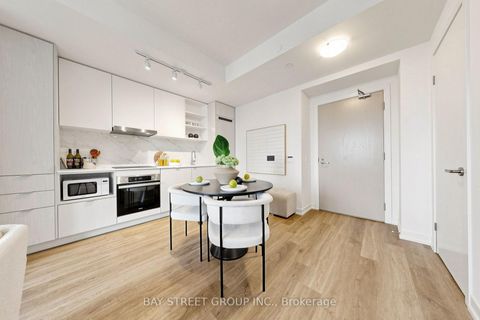 Photo 4 at 7112 - 55 Cooper Street, Waterfront Communities C8, Toronto