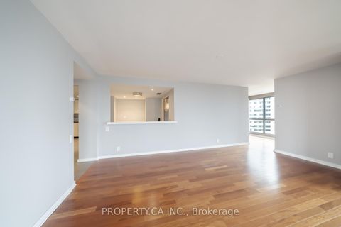 Photo 7 at 1202 - 1 Concorde Place, Don Mills, Toronto