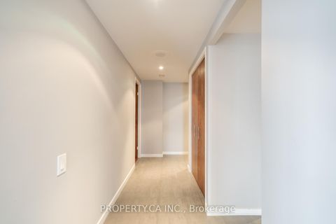 Photo 25 at 1202 - 1 Concorde Place, Don Mills, Toronto