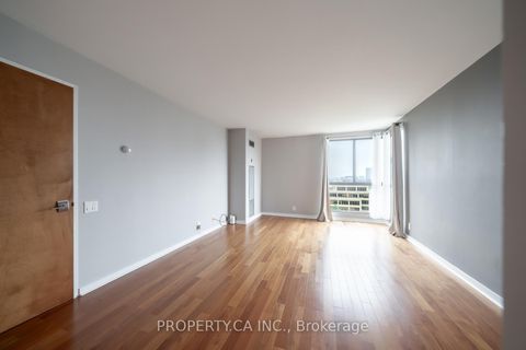 Photo 32 at 1202 - 1 Concorde Place, Don Mills, Toronto