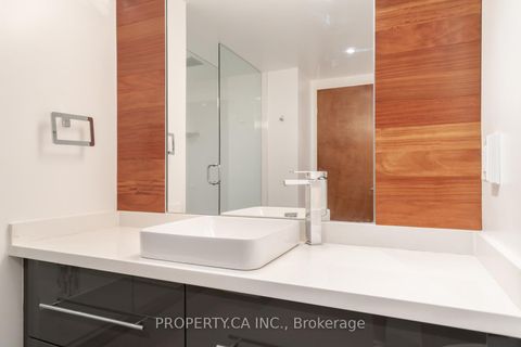 Photo 36 at 1202 - 1 Concorde Place, Don Mills, Toronto
