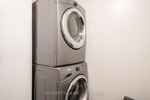 Photo 39 at 1202 - 1 Concorde Place, Don Mills, Toronto