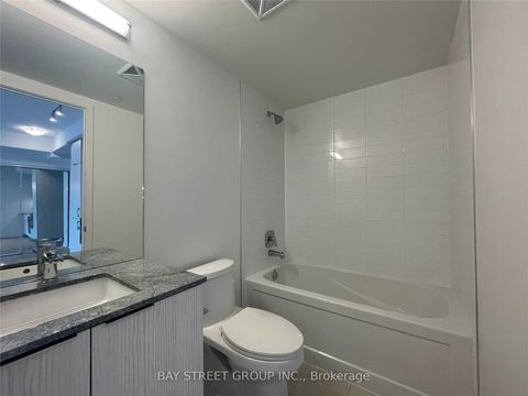 Photo 6 at 214 - 158 Front Street E, Moss Park, Toronto