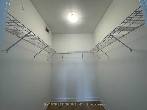 Photo 8 at 214 - 158 Front Street E, Moss Park, Toronto
