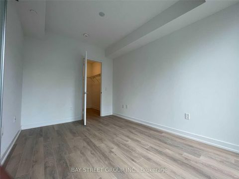 Photo 9 at 214 - 158 Front Street E, Moss Park, Toronto
