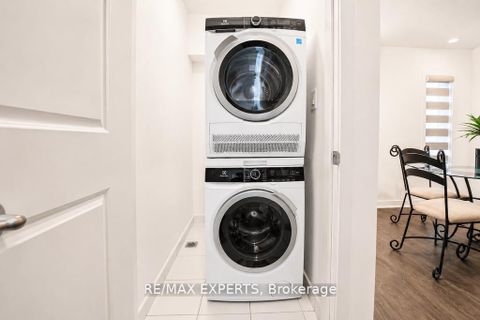 Photo 19 at 7 - 8 Marquette Avenue, Lawrence, Toronto