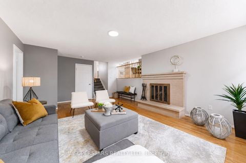 Photo 16 at 99 Peevers Crescent, Glenway Estates, Newmarket