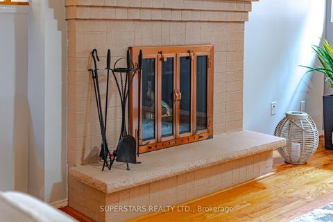 Photo 18 at 99 Peevers Crescent, Glenway Estates, Newmarket
