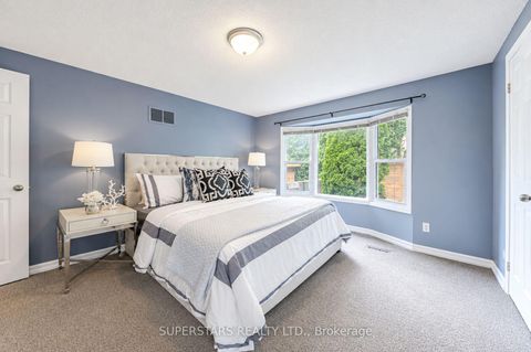 Photo 23 at 99 Peevers Crescent, Glenway Estates, Newmarket