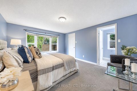 Photo 25 at 99 Peevers Crescent, Glenway Estates, Newmarket
