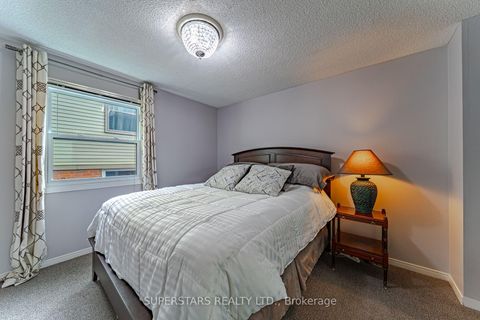 Photo 27 at 99 Peevers Crescent, Glenway Estates, Newmarket