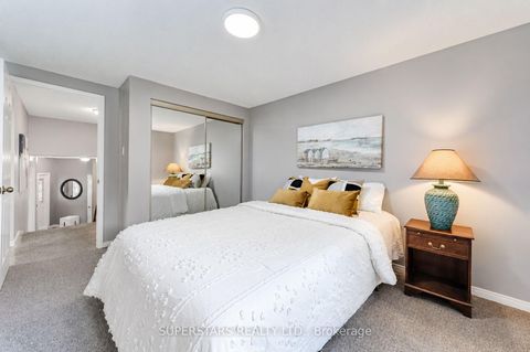 Photo 29 at 99 Peevers Crescent, Glenway Estates, Newmarket
